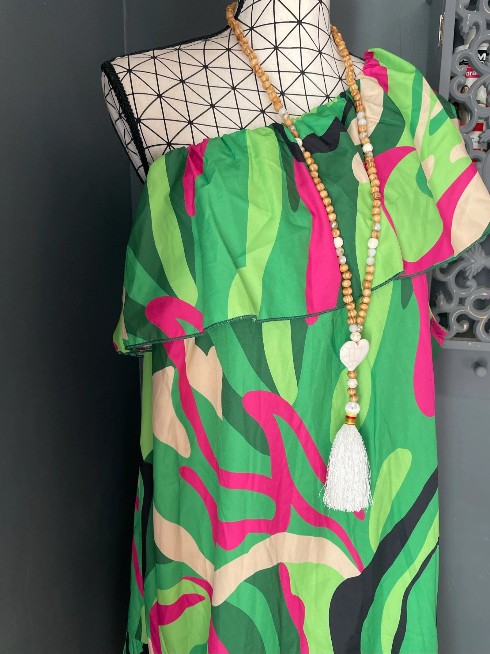 🌸 groene meerkleurige jurk grote maat 56 schoudervrije volant losse trendy jurk 🌸 – photo 3